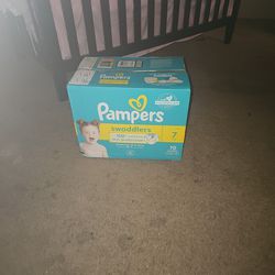 Pampers Size 7