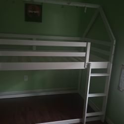 Twin bunk bed Frame With Slide