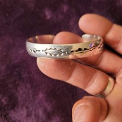 1950'S STERLING SILVER NAVAJO CUFF BRACELET 