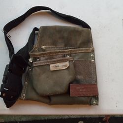 TOOL & NAIL POUCH (Leather)