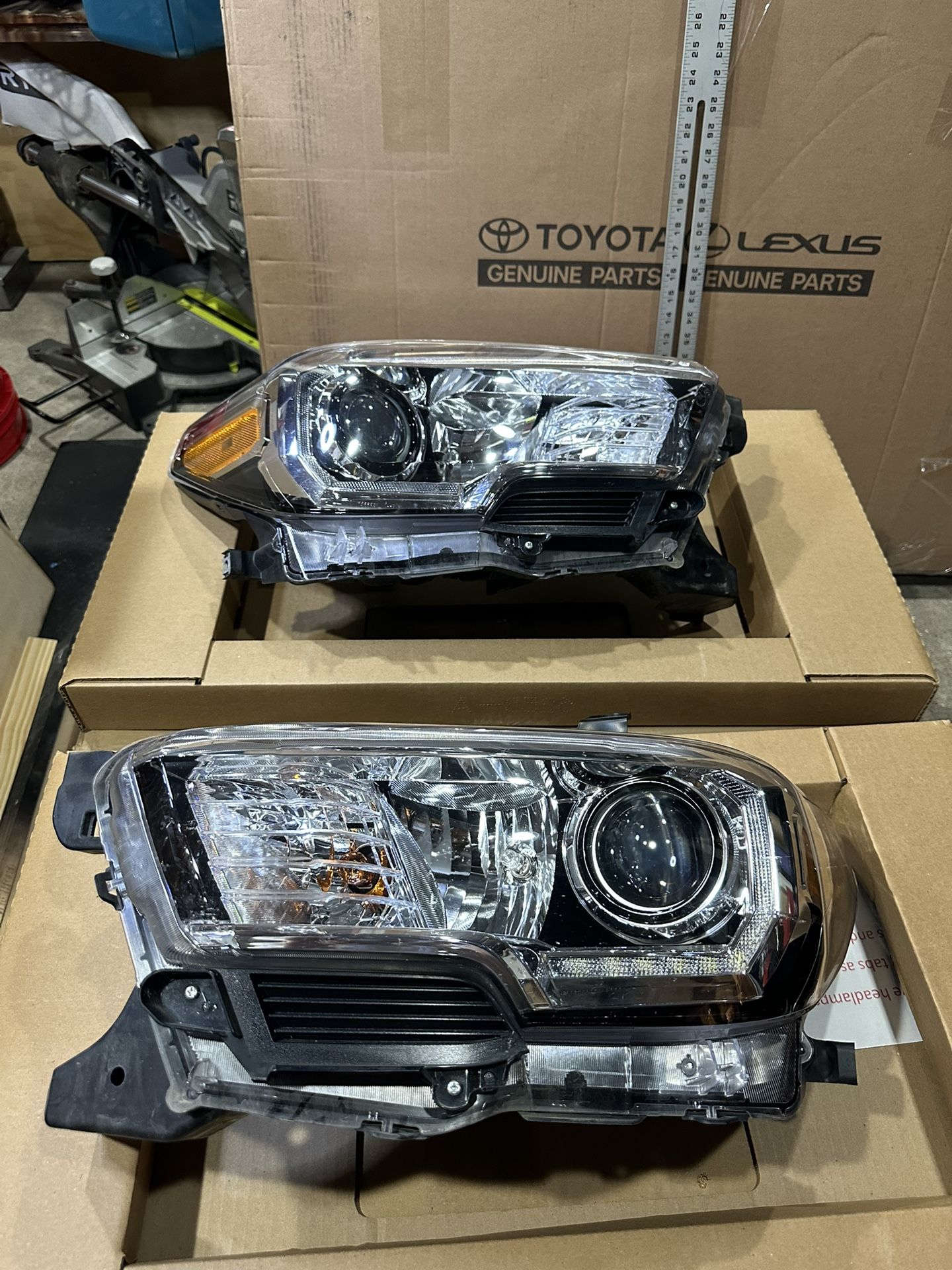 3G Tacoma OEM Halogen Headlamps