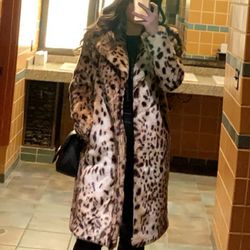Leopard Coat 