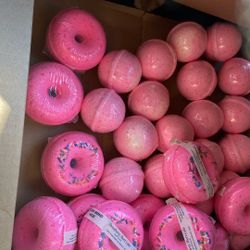 Strawberry Donut Bath Bomb 