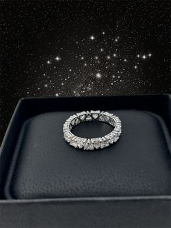 Heart shape Diamond eternity band in gold