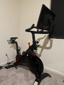 PELOTON BIKE + SHOES — TRADE FOR ROWING MACHINE