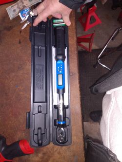 Kobalt 3/8 digital torque wrench