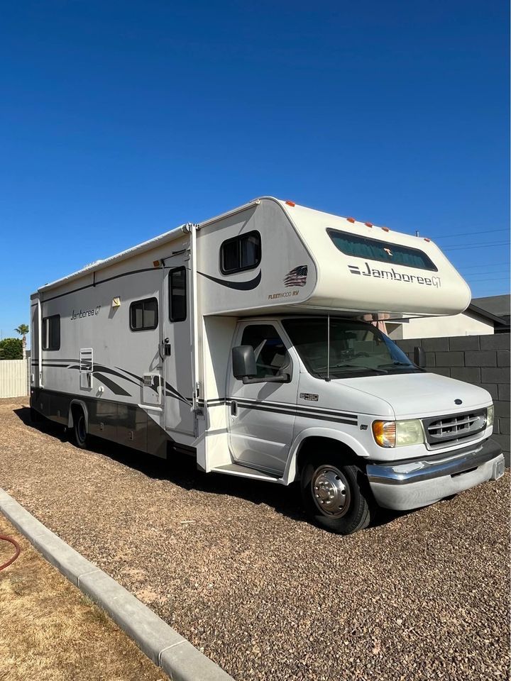 2002 Fleetwood Jamboree GT 31 W