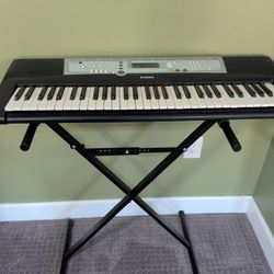 Yamaha Keyboard 