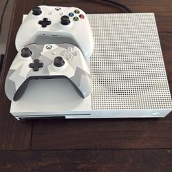 Xbox One S 500 Gigs