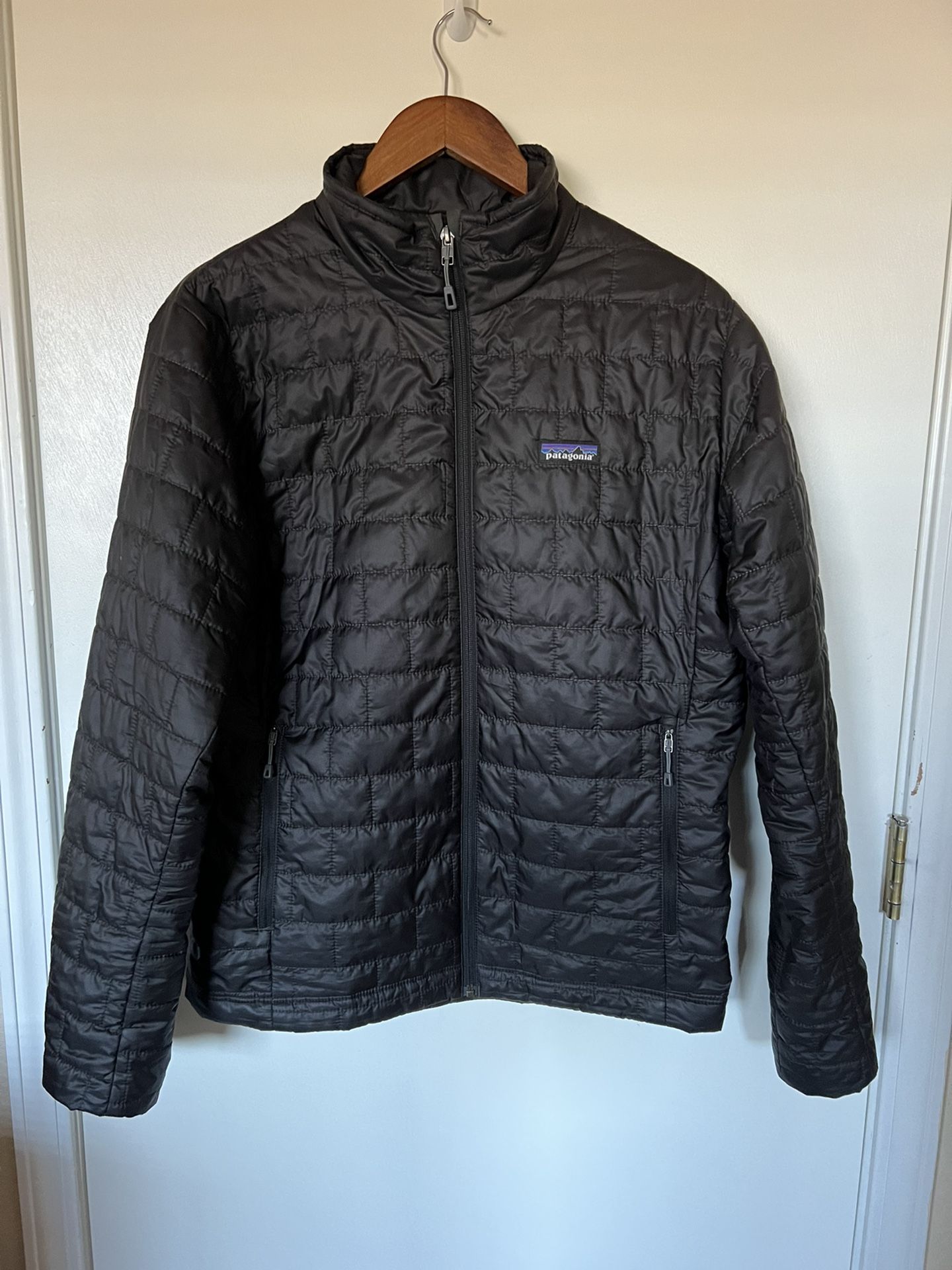 Patagonia Black Nanopuff - Men’s Medium