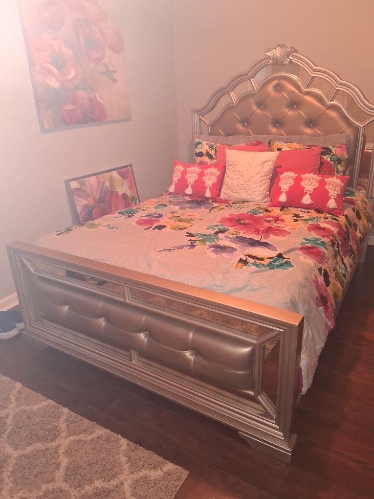 Gray Bedroom Set