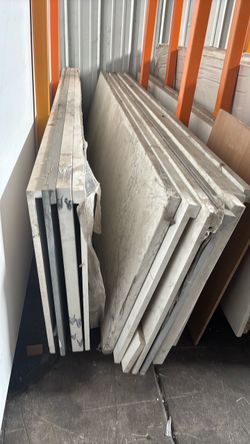 Quartz Countertops 26*110”