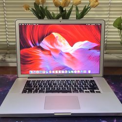MacBook Pro Apple Laptop 15inch