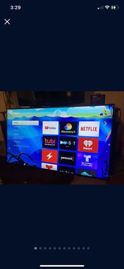 40" samsung tvs with new remotes and swivel stands with brand new 4K roku sticks 