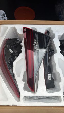 OEM Honda Civic tail lights 2025