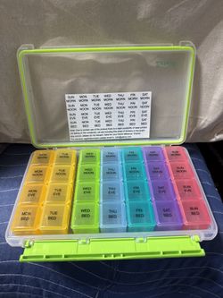 Pill Organizer Weekly AM/PM Pill Box 