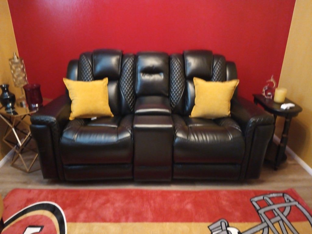 Leather Twin Rocker Recliner With Middle Console
