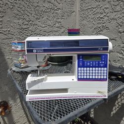 Husqvarna Viking Lily 540 quilting sewing machine