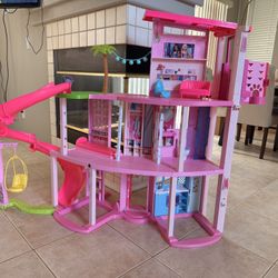 Barbie Dreamhouse 