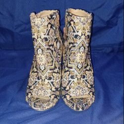 Candies Peep Toe Tapestry Booties Size 8