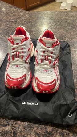 Balenciaga runners size 42