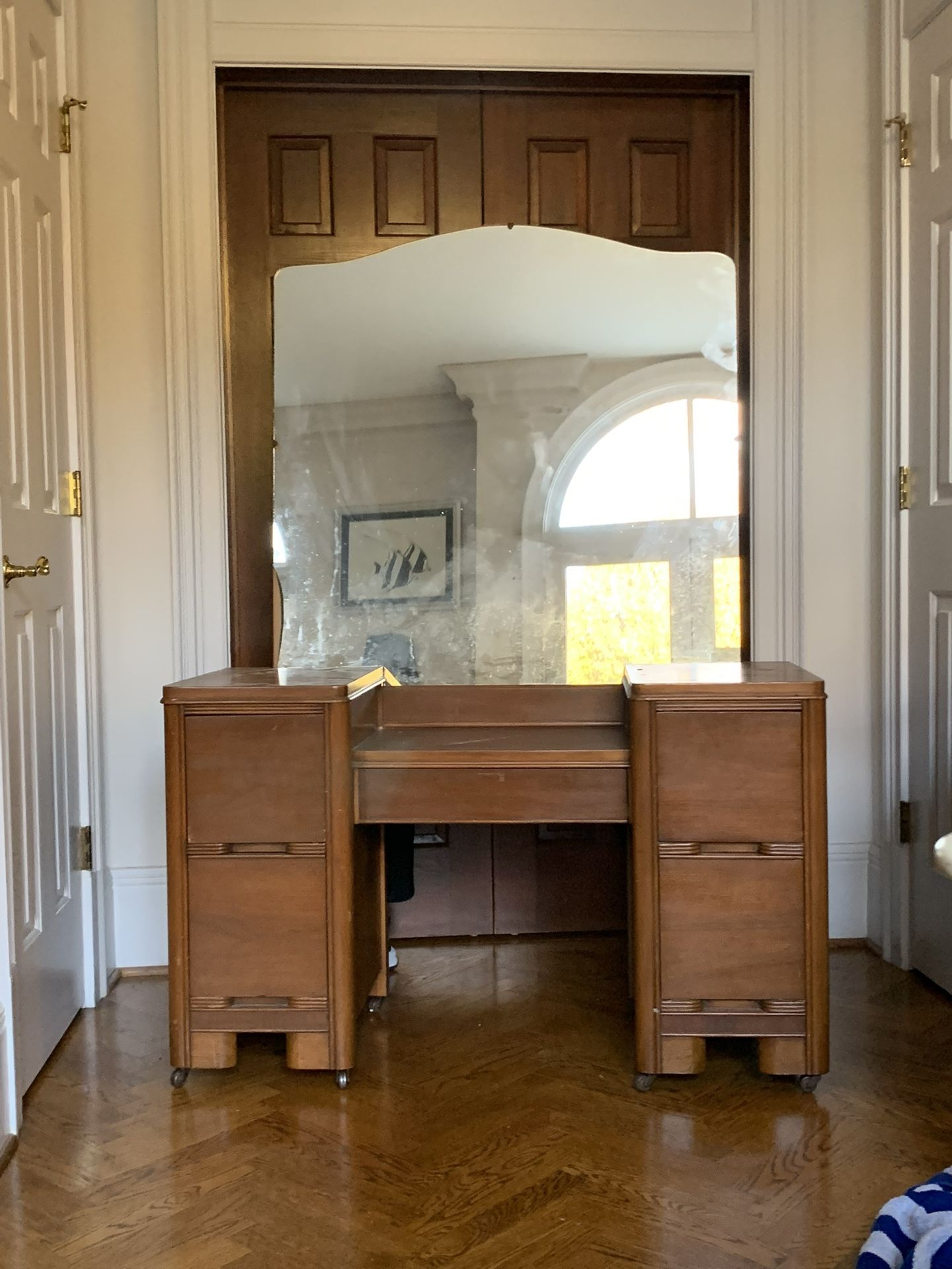 Dressing Table - Antique 1930s/1940s Art Deco Waterfall Vanity w/ Original Mirror