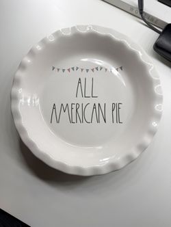 Rae Dunn “All American Pie” Dish