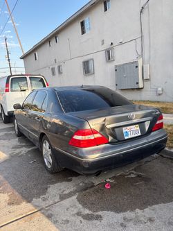 2004 Lexus LS