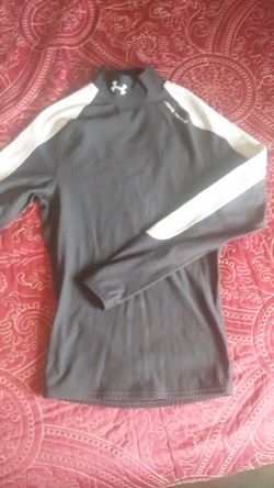 Under armour boys shirt