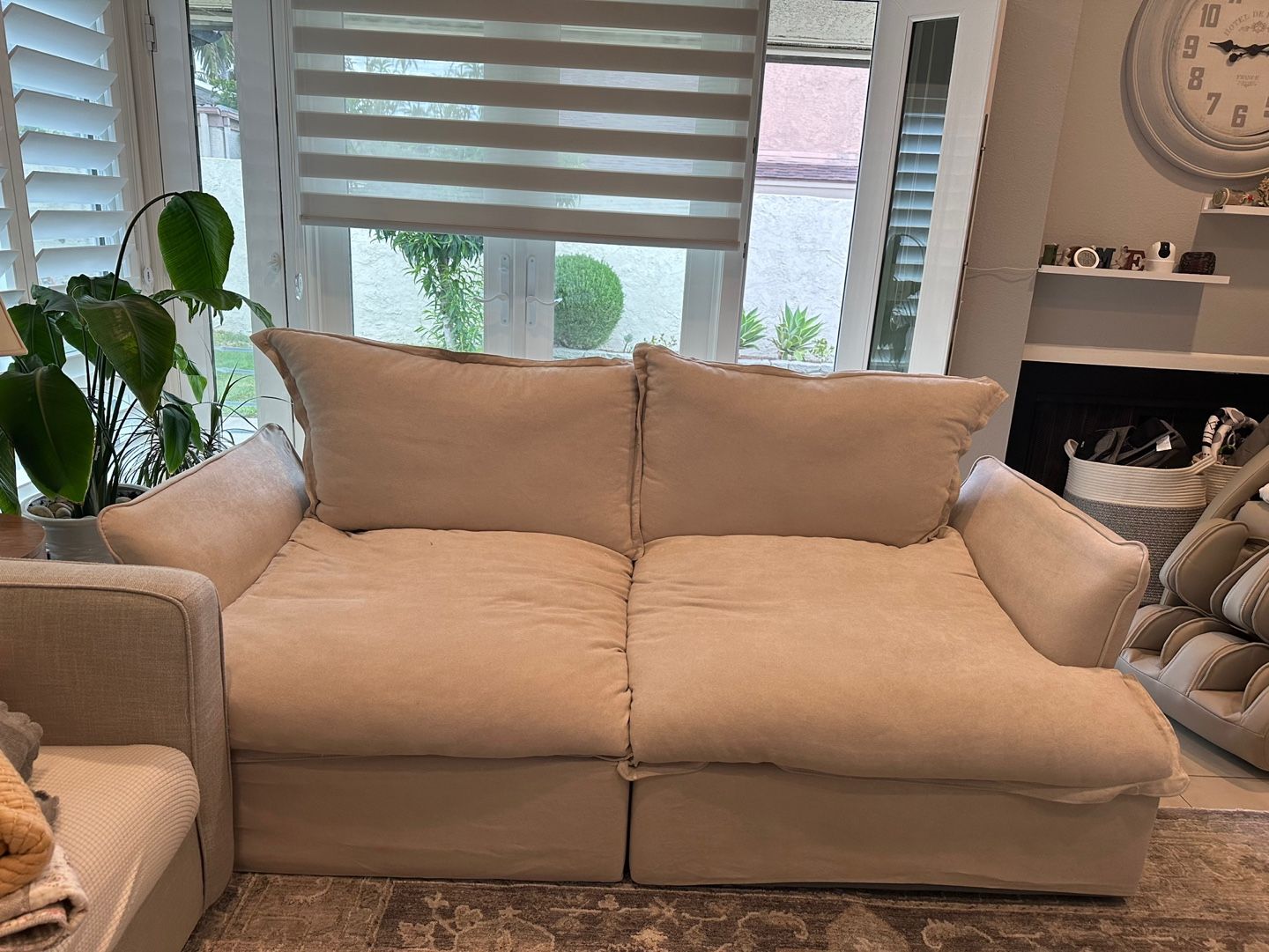 FREE Sofa