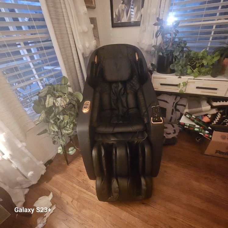 High End Massage Chair.