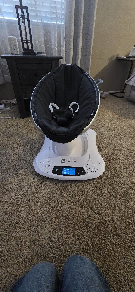 White 4Moms Mamaroo Baby Swing