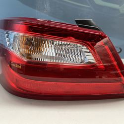 2016-2018 NISSAN ALTIMA LH TAIL LIGHT
