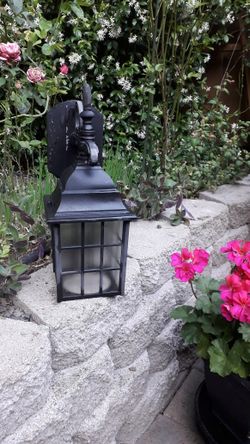 Outdoor Lantern 