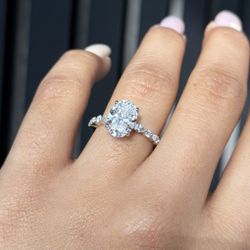 Oval White Gold Engagement Ring 
