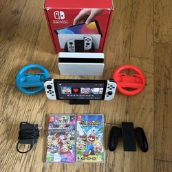 Nintendo Switch OLED Bundle (Manhattan Pickup W 110 ST) 