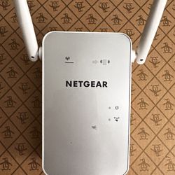 Wifi extender/access point