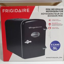Retro Mini Fridge