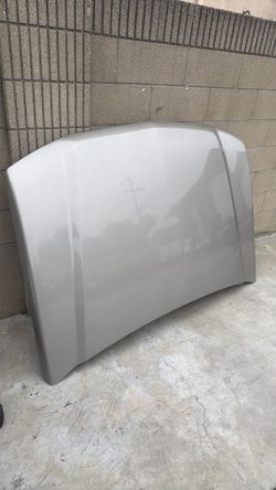 2005 Silverado hood