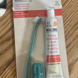 Kitten Toothbrush/toothpaste
