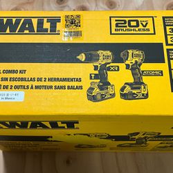 Dewalt 20V Max XR Hammer Drill And ATOMIC Impact Driver Combo Kit With 2 4.0Ah Batteries