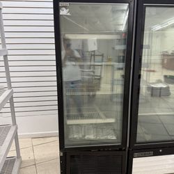 Single Door Glass Freezer