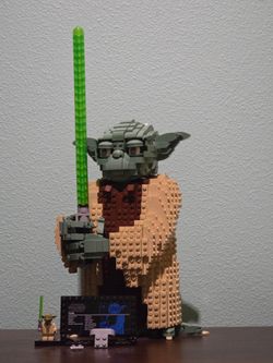 Lego Yoda