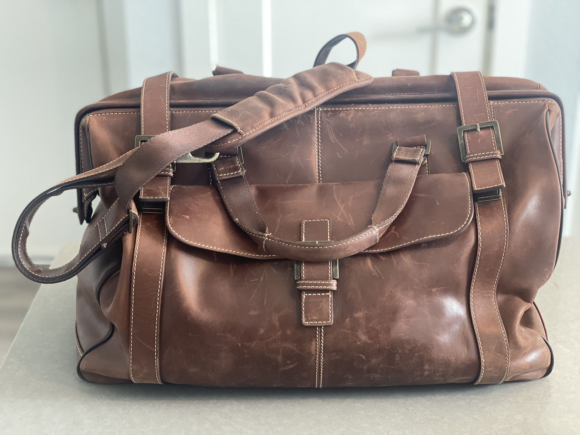 Men’s Leather Shoulder Bag