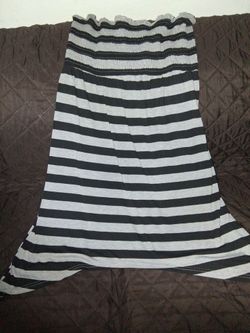 Ladies summer dress no straps X/L $3