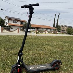 Electric scooter