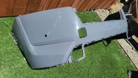 2022 - 2023 NISSAN PATHFINDER FRONT BUMPER COVER S SV SUV  W/ HOLE SENSORS GENUINE USED OEM.  NC52