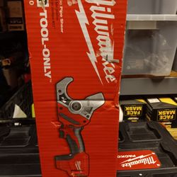 Milwaukee M12 Plastic Pipe Shear.  Tool-Only 