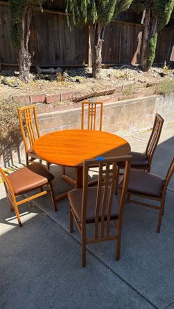 Table with chairs