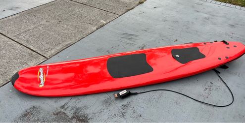 Used Red Liquid Shredder 9 ft. FSE EPS-PE Soft Surf Board